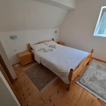 Tvoja Kucica Za Beg 2 Lägenhet