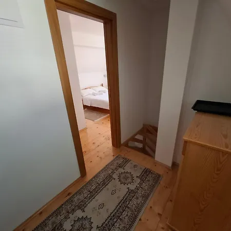 Tvoja Kucica Za Beg 2 Lägenhet