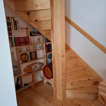 Tvoja Kucica Za Beg 2 Plesin