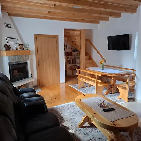 Lägenhet Tvoja Kucica Za Beg 2 *